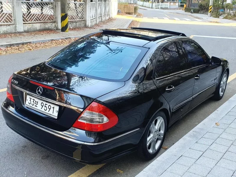 Mercedes-Benz E-Class