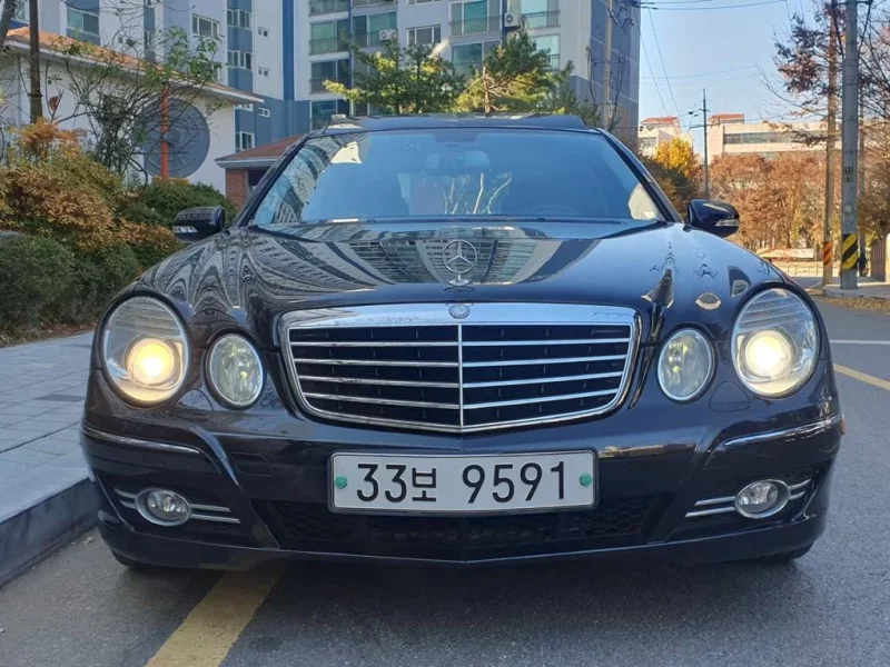 Mercedes-Benz E-Class