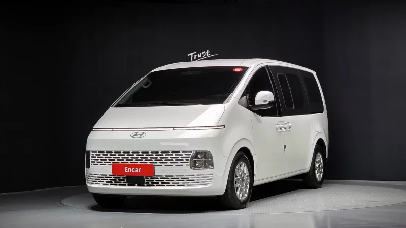 Hyundai Staria