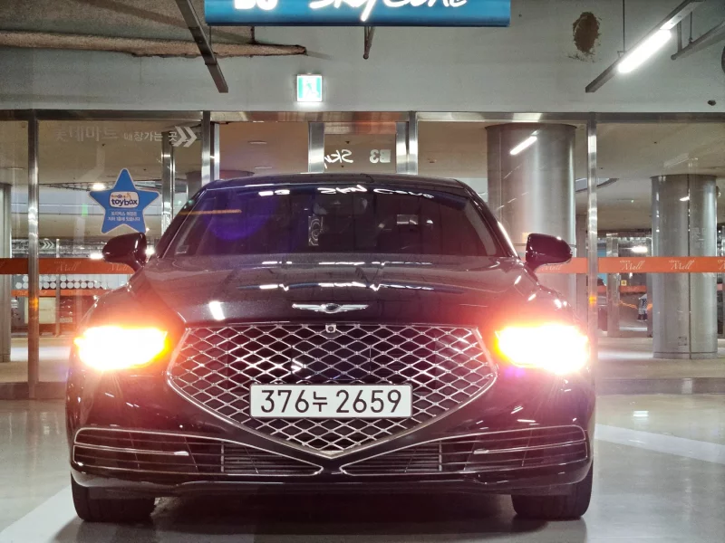 Genesis G90