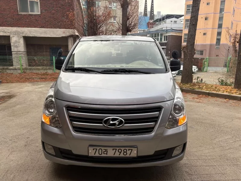 Hyundai Starex