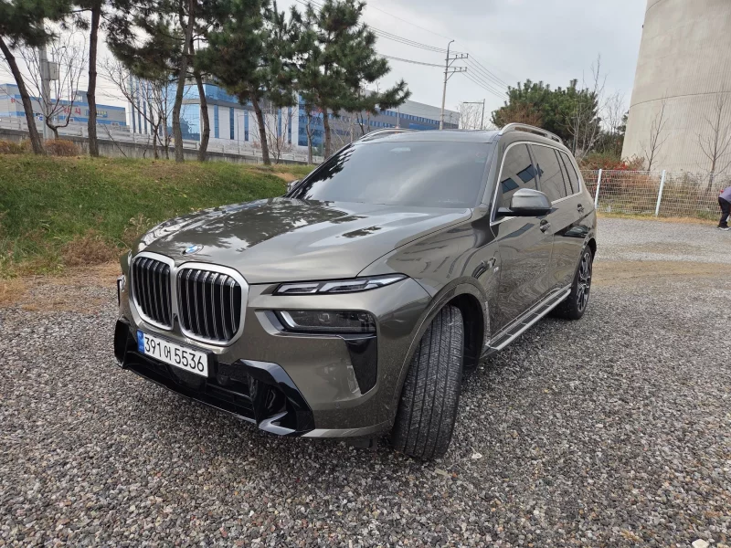 BMW X7