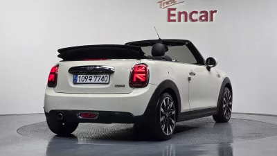 MINI Cooper Convertible