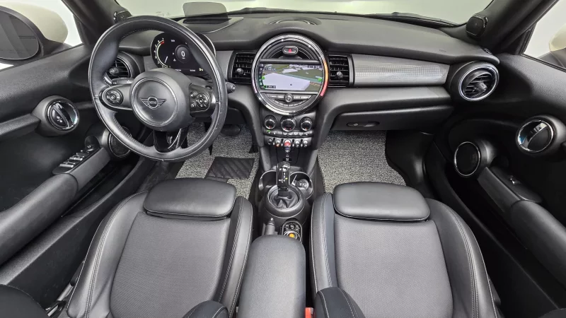 MINI Cooper Convertible