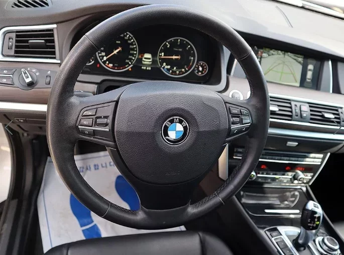 BMW 5-Series Gran Turismo