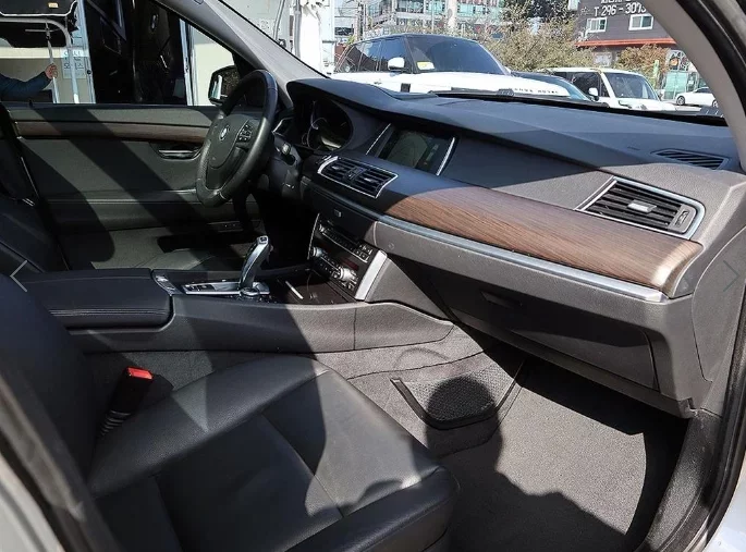 BMW 5-Series Gran Turismo