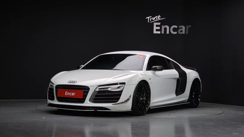 Audi R8