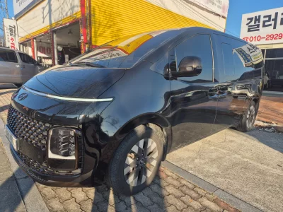 Hyundai Staria