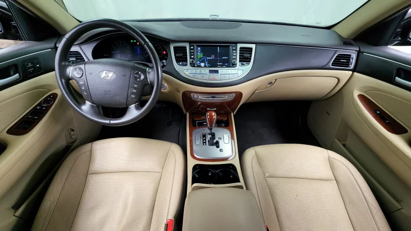 Hyundai Genesis