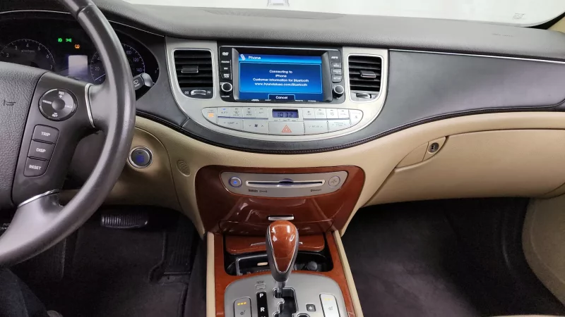 Hyundai Genesis