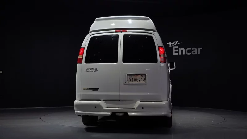 Chevrolet Express Van