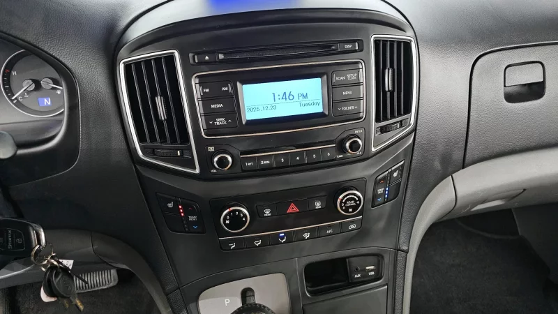 Hyundai Grand Starex