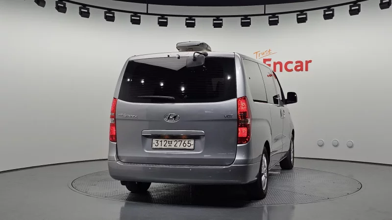 Hyundai Grand Starex