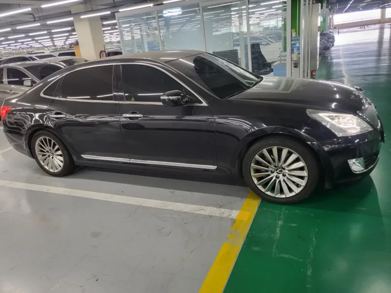Hyundai Equus