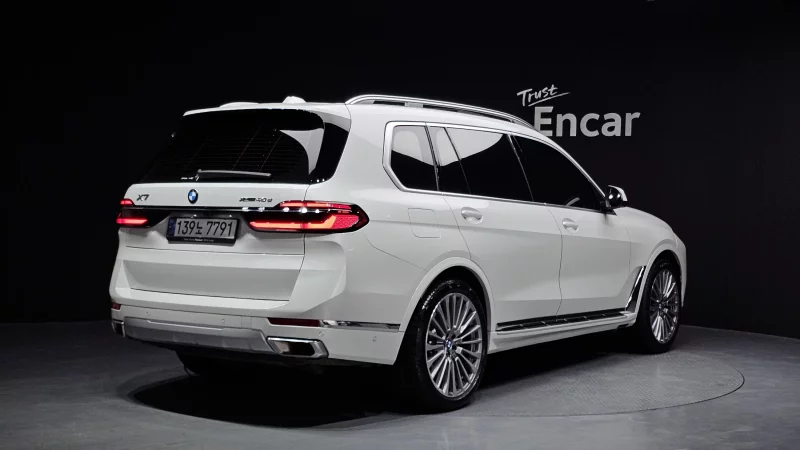 BMW X7
