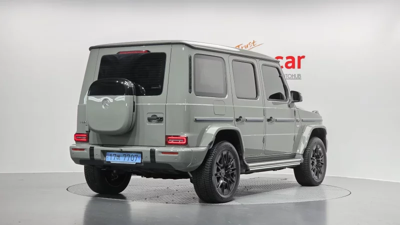 Mercedes-Benz G-Class