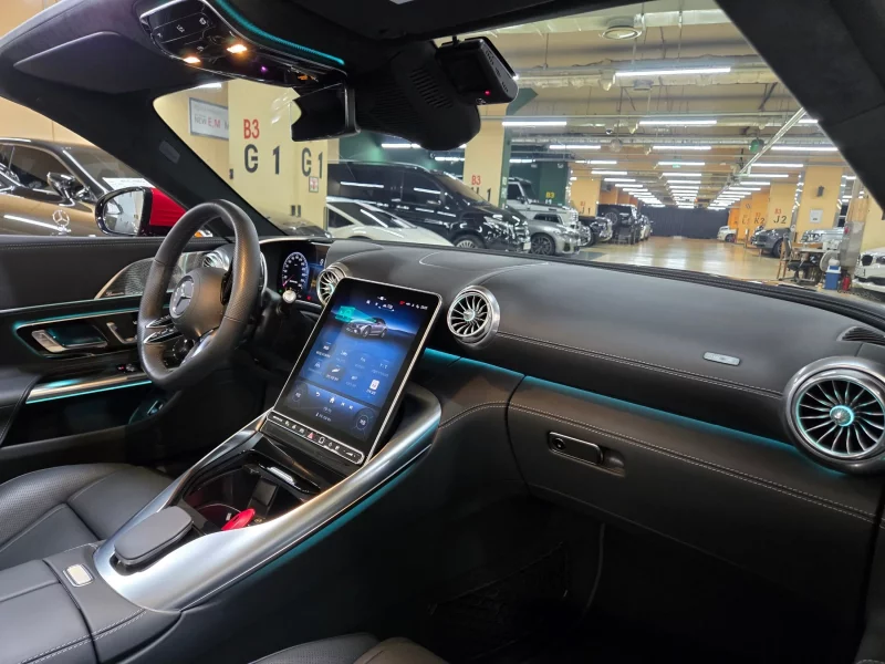 Mercedes-Benz SL-Class