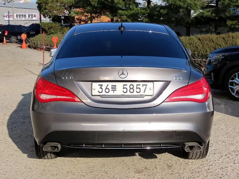 Mercedes-Benz CLA-Class