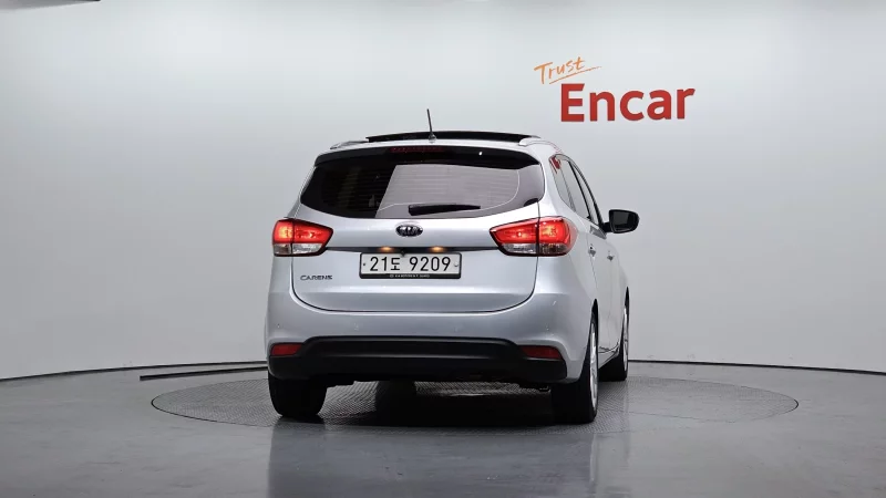 Kia Carens