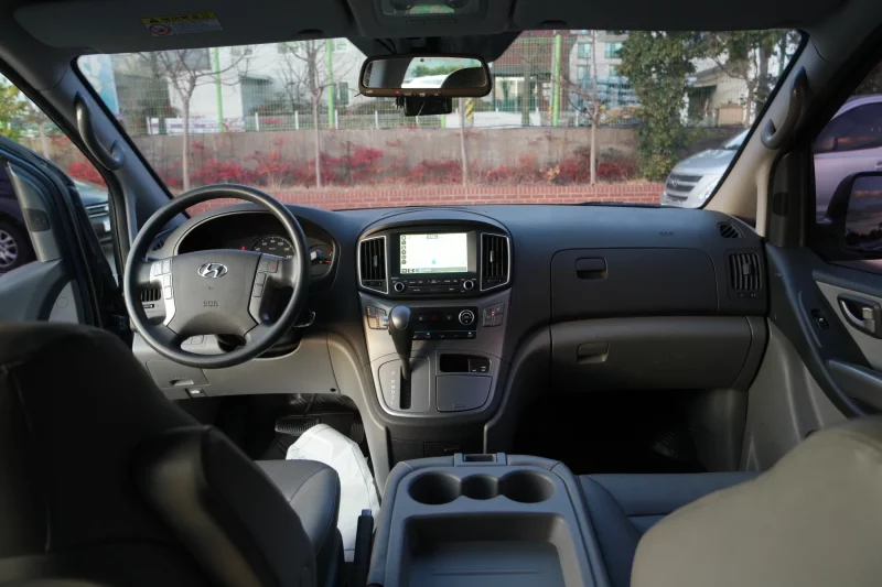 Hyundai Grand Starex