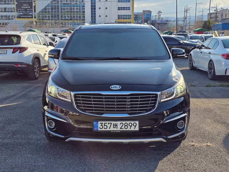 Kia Carnival