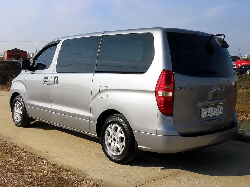 Hyundai Starex
