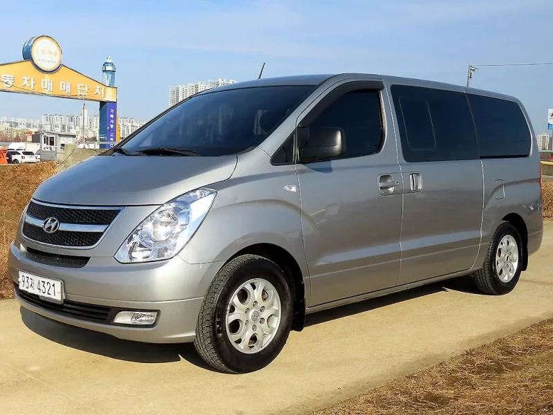 Hyundai Starex