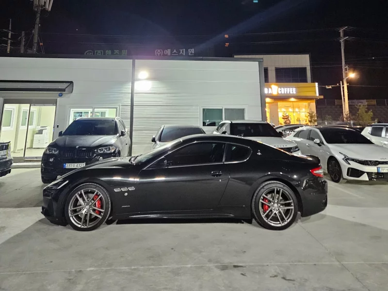 Maserati GRANTURISMO