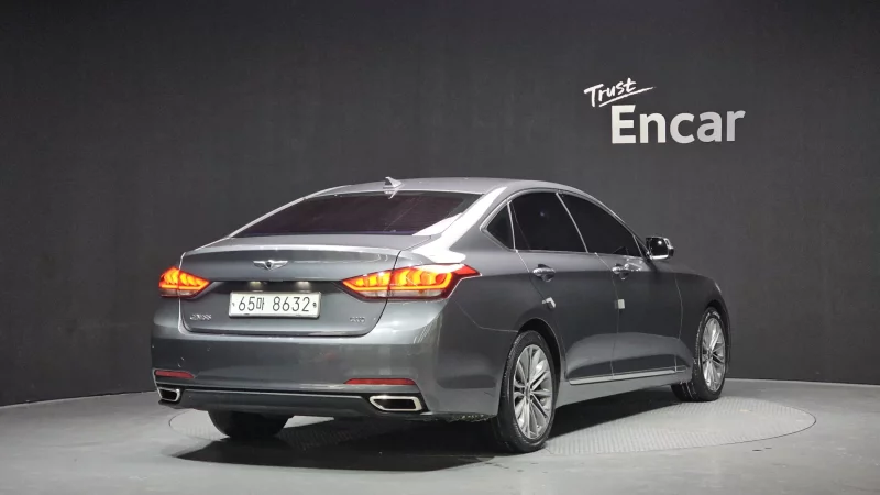 Hyundai Genesis