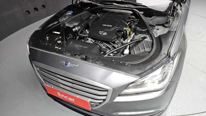 Hyundai Genesis