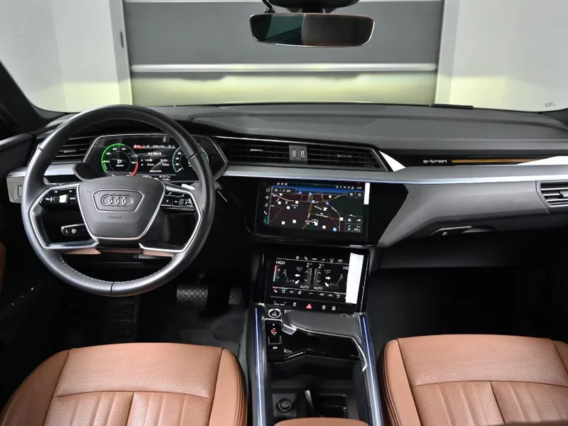 Audi Q8 E-TRON