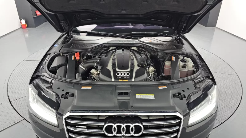 Audi A8