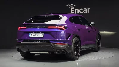 Lamborghini URUS