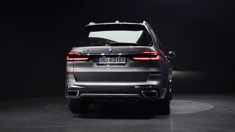 BMW X7
