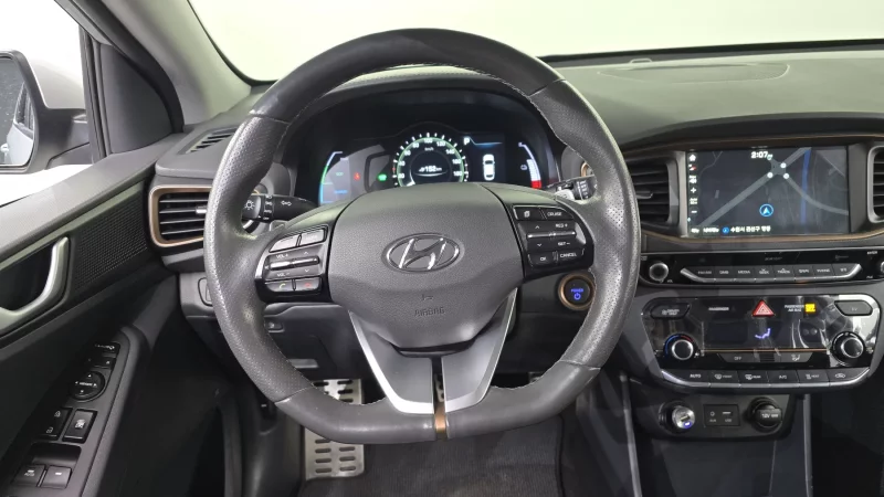 Hyundai Ioniq