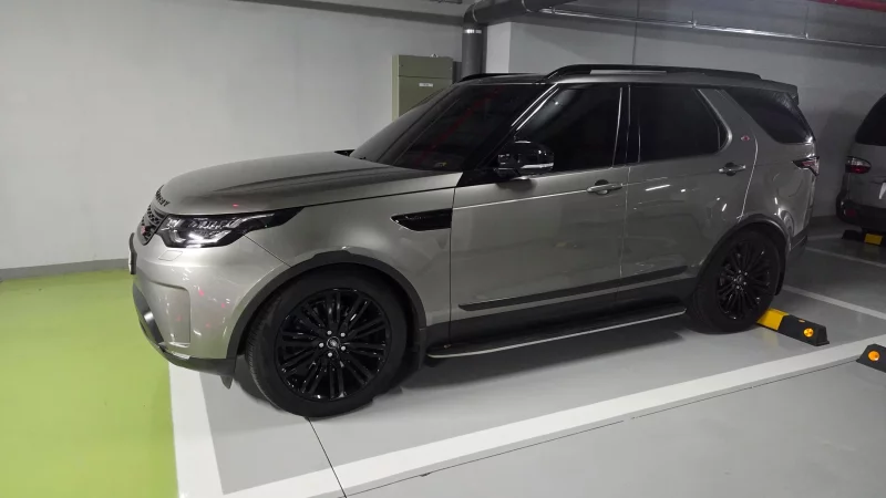 Land Rover DISCOVERY