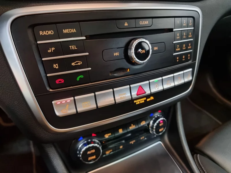 Mercedes-Benz GLA-Class