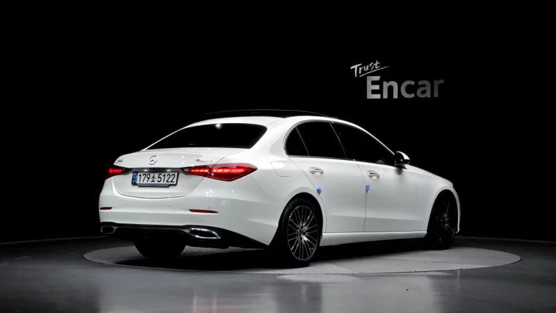 Mercedes-Benz C-Class