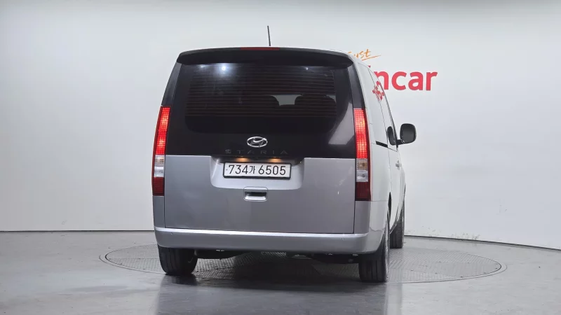 Hyundai Staria