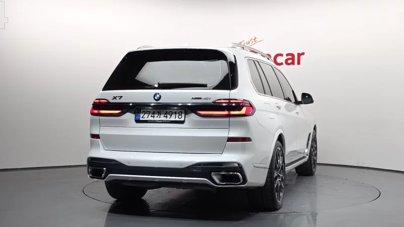 BMW X7