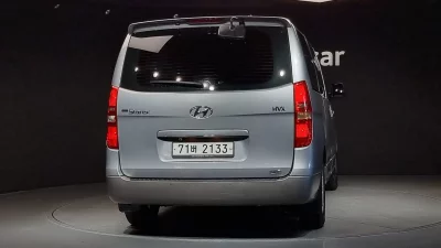 Hyundai Starex