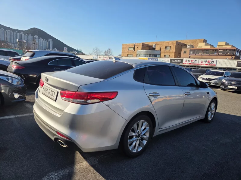 Kia K5