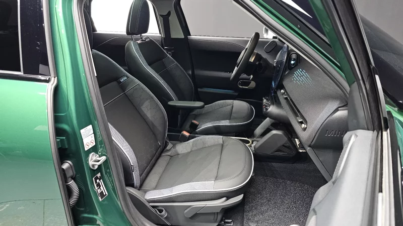 MINI Aceman