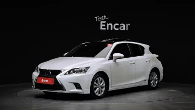 Lexus CT200h