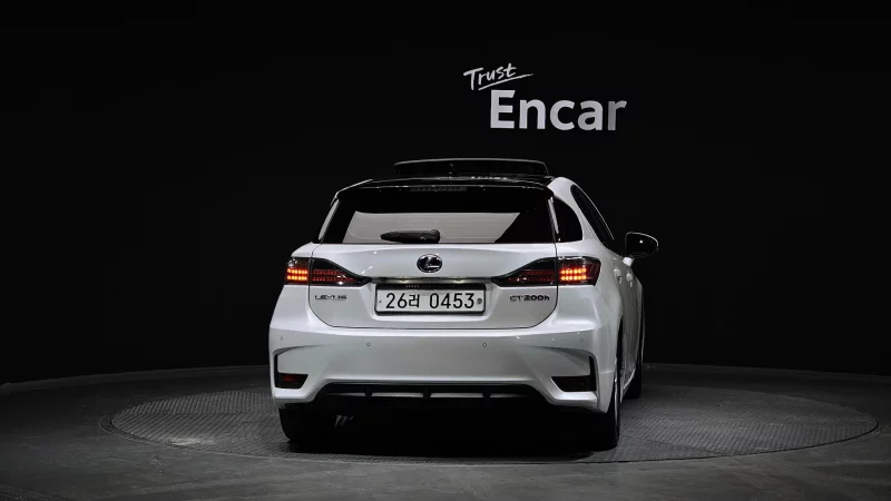 Lexus CT200h
