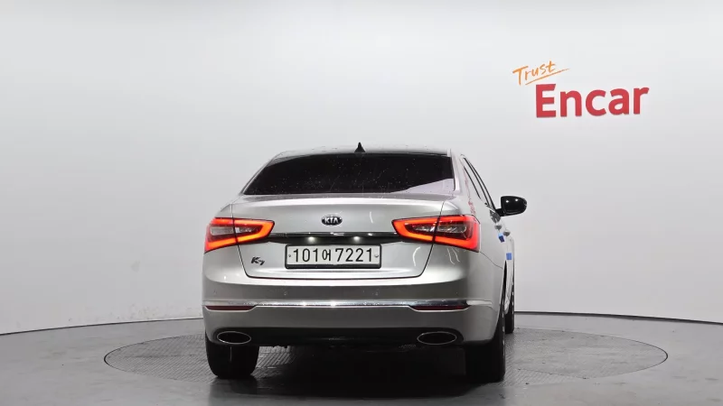 Kia K7