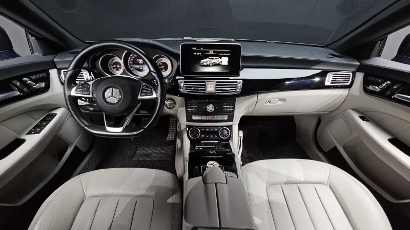 Mercedes-Benz CLS-Class