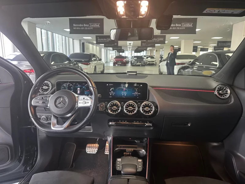 Mercedes-Benz GLA-Class