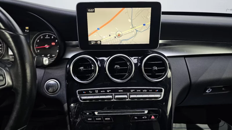 Mercedes-Benz C-Class