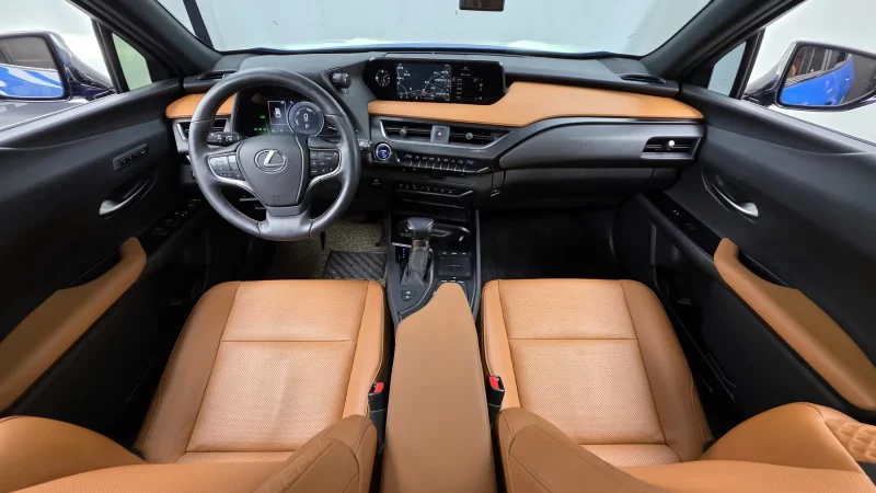 Lexus UX